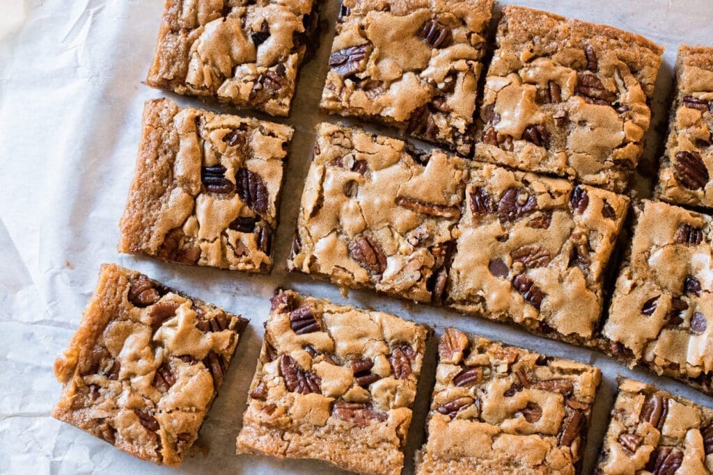 the best blondies with toasted pecans