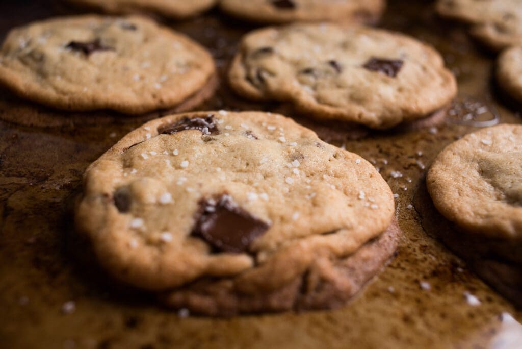 dark chocolate chunk cookies