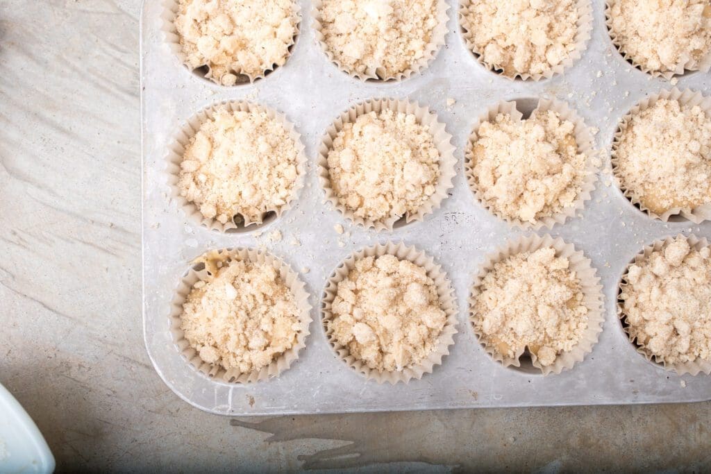top muffins with streusel